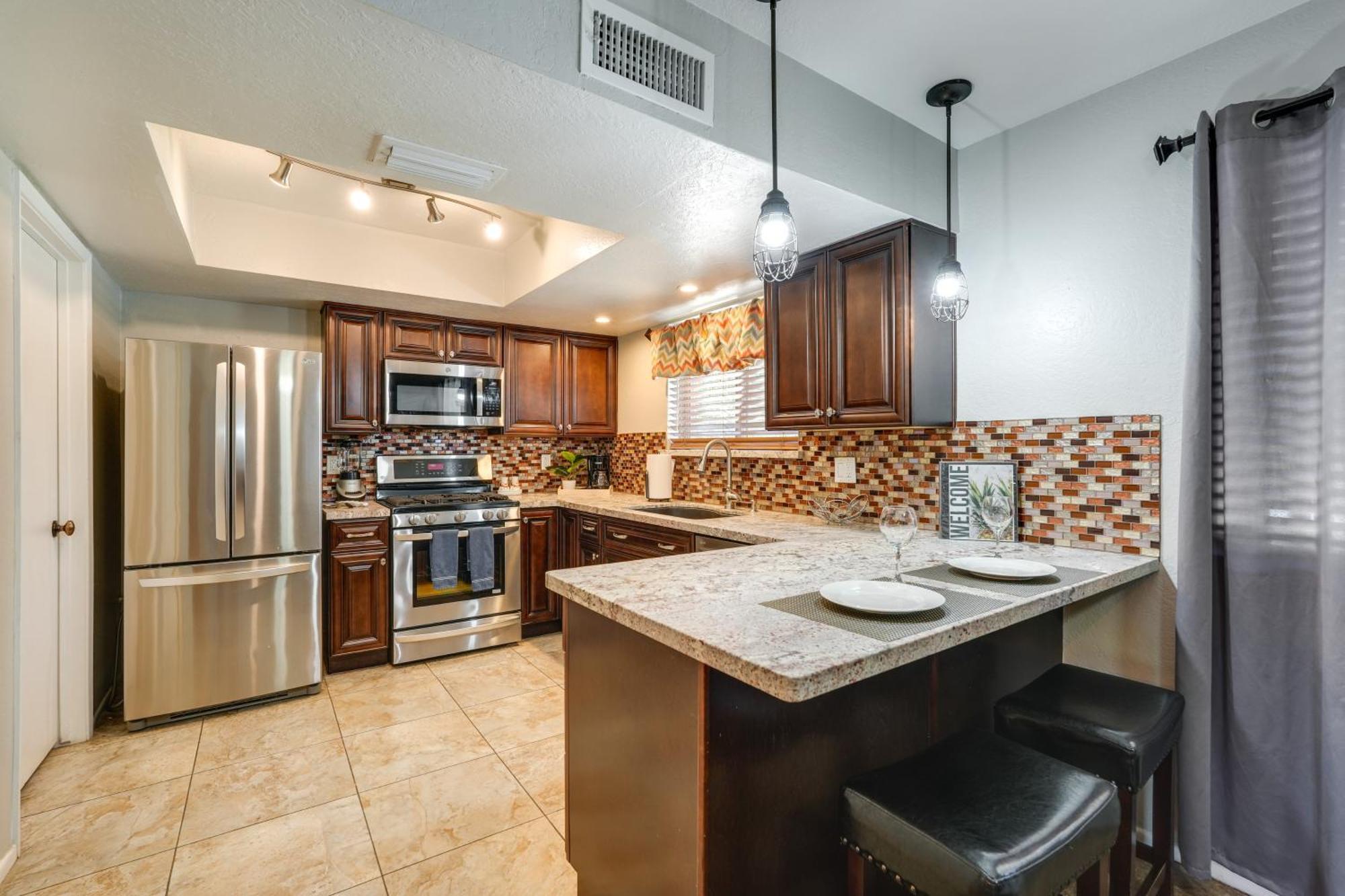 Phoenix Home With Pool About 10 Mi To Camelback Mtn ภายนอก รูปภาพ