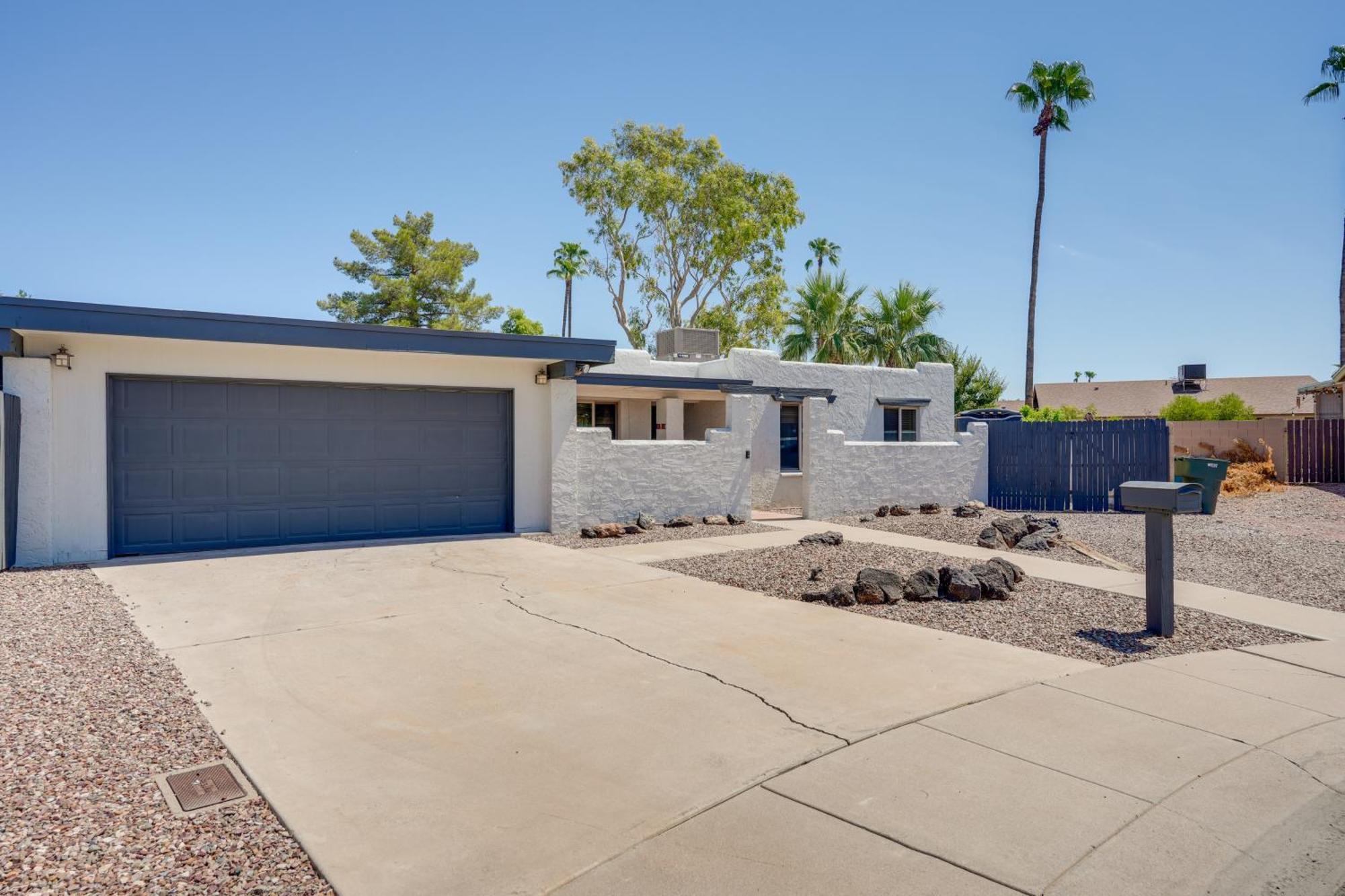 Phoenix Home With Pool About 10 Mi To Camelback Mtn ภายนอก รูปภาพ