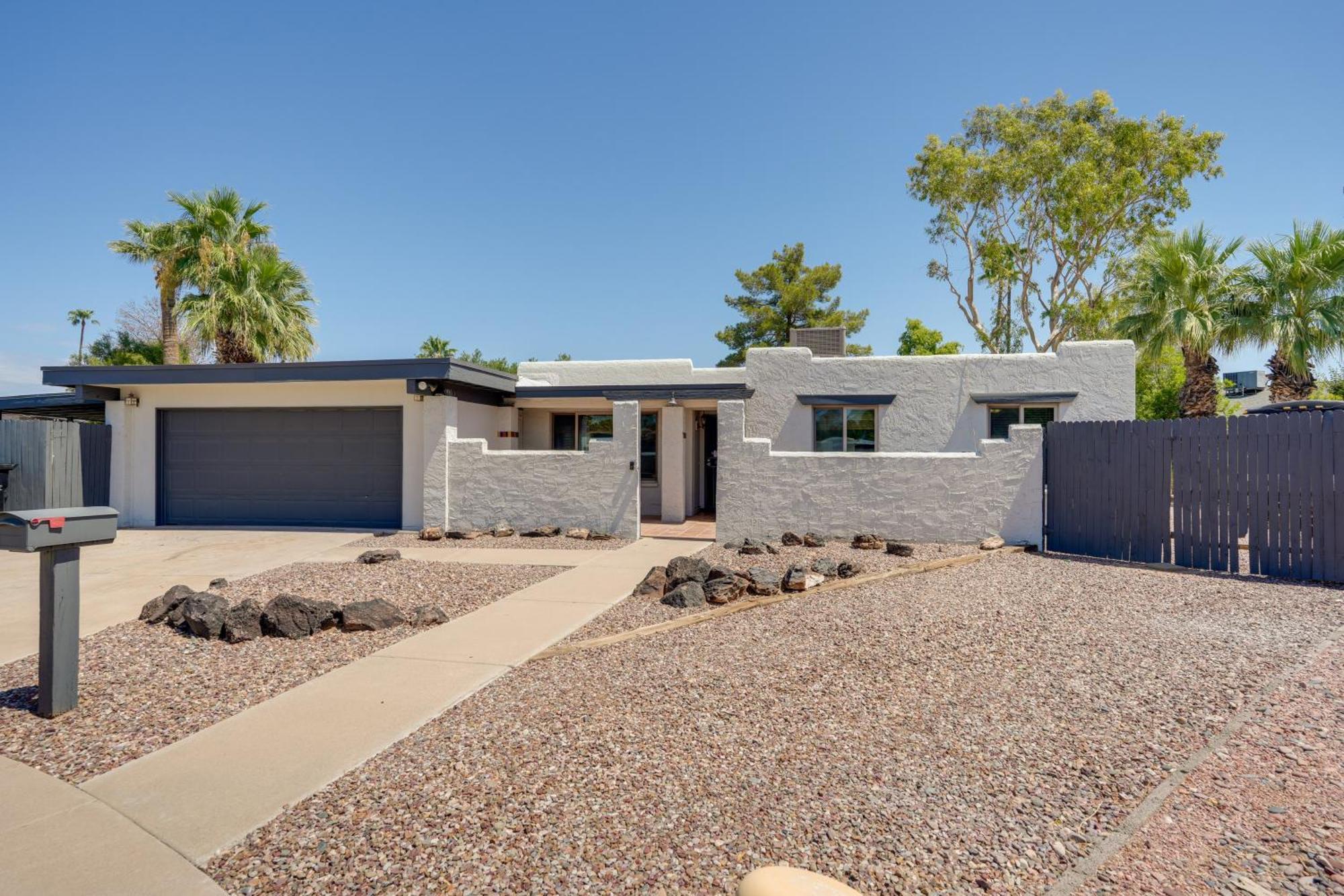 Phoenix Home With Pool About 10 Mi To Camelback Mtn ภายนอก รูปภาพ